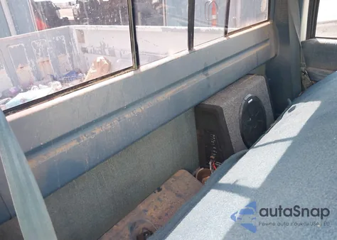 1990 Chevrolet Gmt-400 C1500 из США, поврежденный, VIN 1GCDC14K3LZ146113